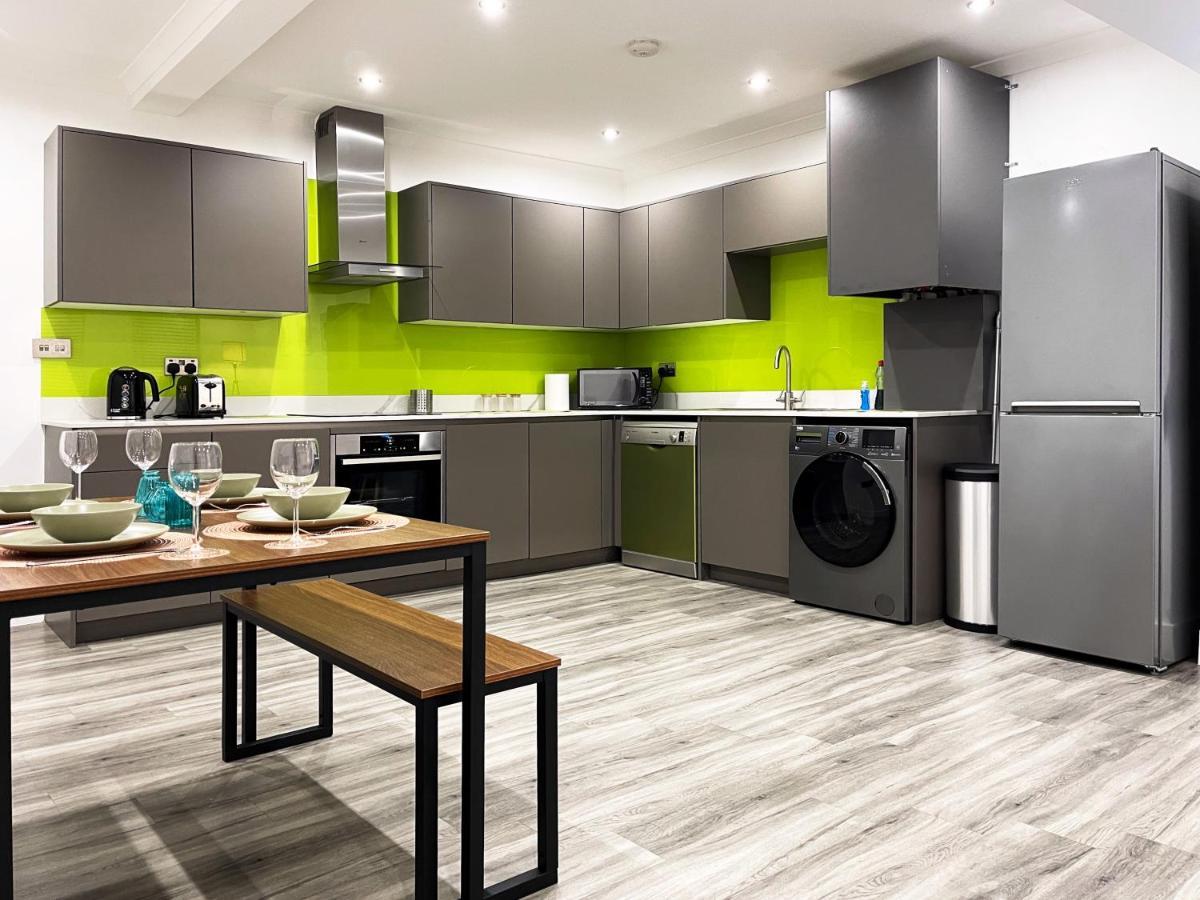 Karen'S Place In Windsor Bagian luar foto