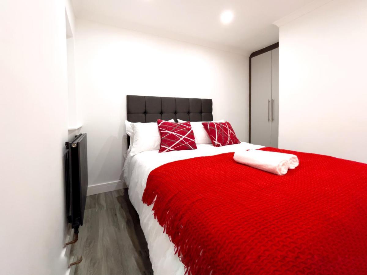 Karen'S Place In Windsor Bagian luar foto